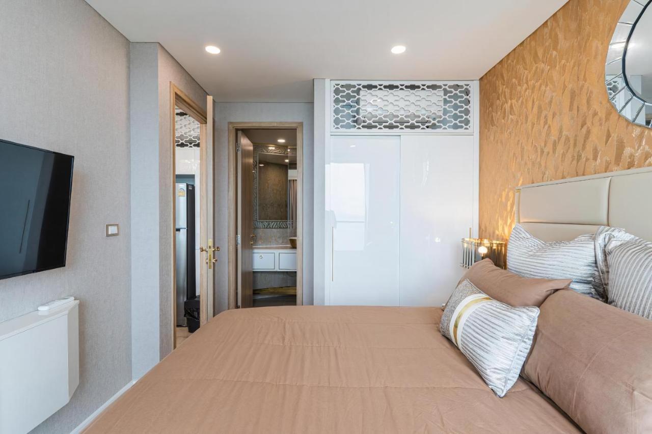 Luxury Sea View Room Beach Front Luxury Praia de Jomtien Exterior foto